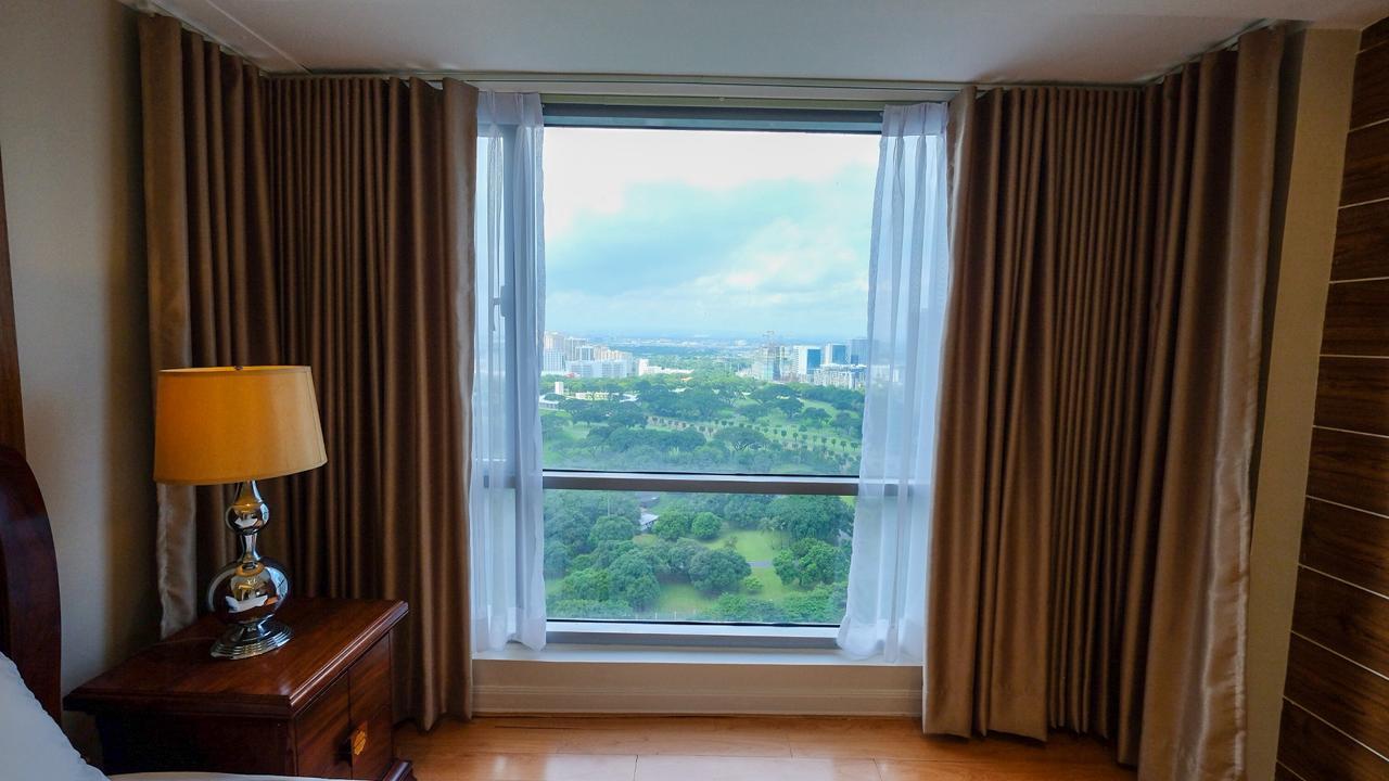 The Infinity, BGC-тегі 2 бөлмелі люкс пәтер, тұрақ орыны бар