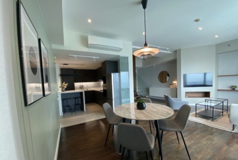 Furnished 2-Bedroom Flat with Parking, 130.83 sqm