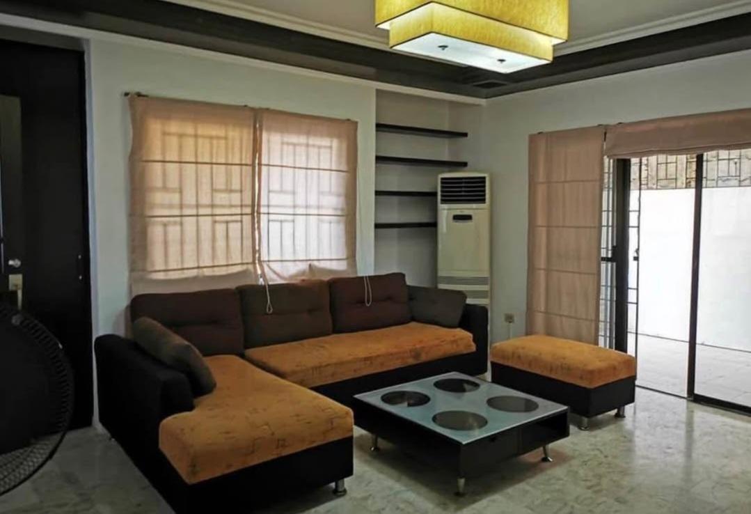 B.F. Homes, Паранаке қаласындағы мансардасы бар 3 бөлмелі бунгало