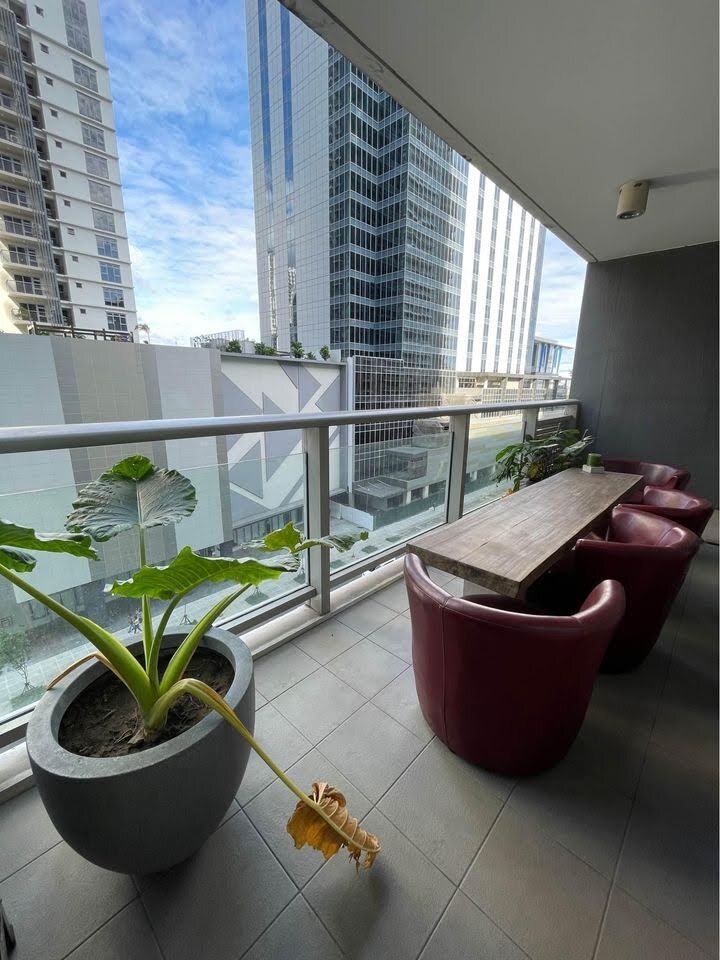 1-кімнатна розкішна квартира в One Serendra West Tower, Тагіг