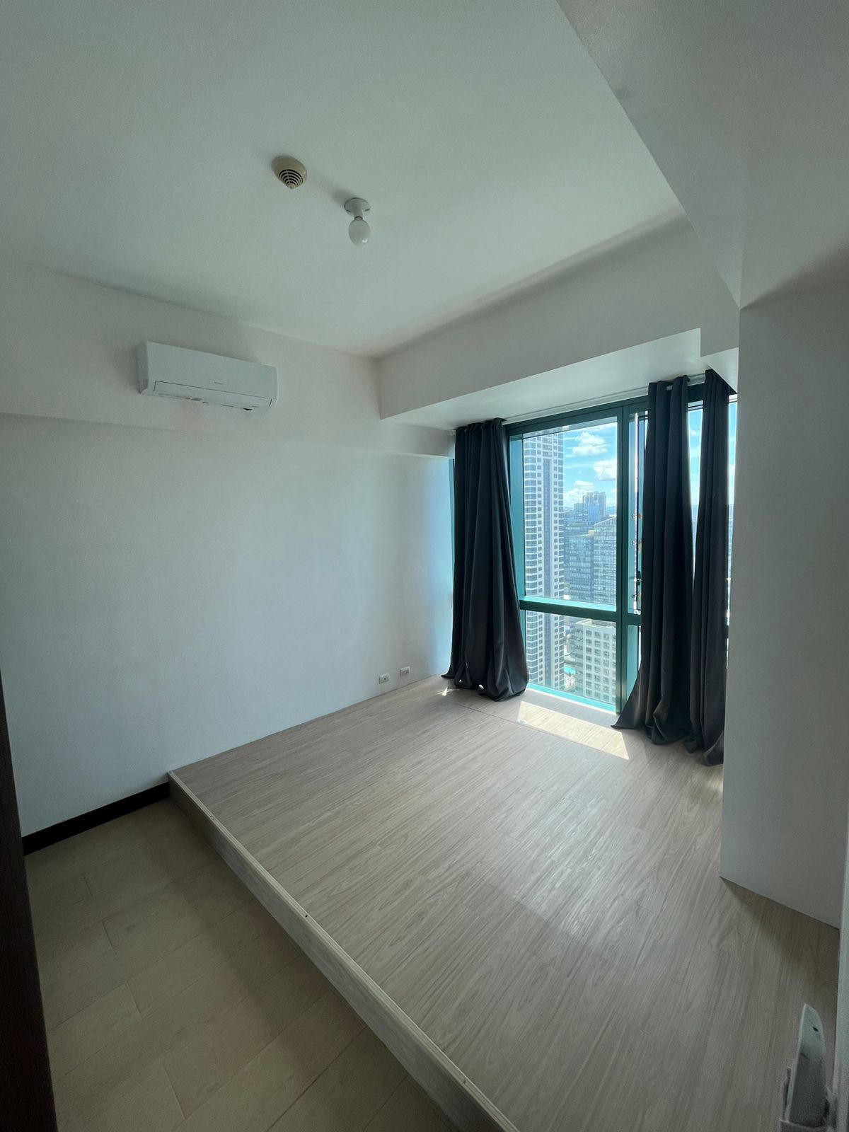 8 Forbestown, Форт Бонифациодағы 2 бөлмелі пәтер