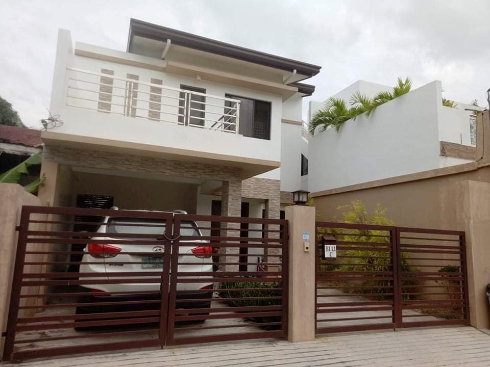 Жаңа жөнделген заманауи 2 қабатты үй, B.F. Homes, Паранаке қаласы