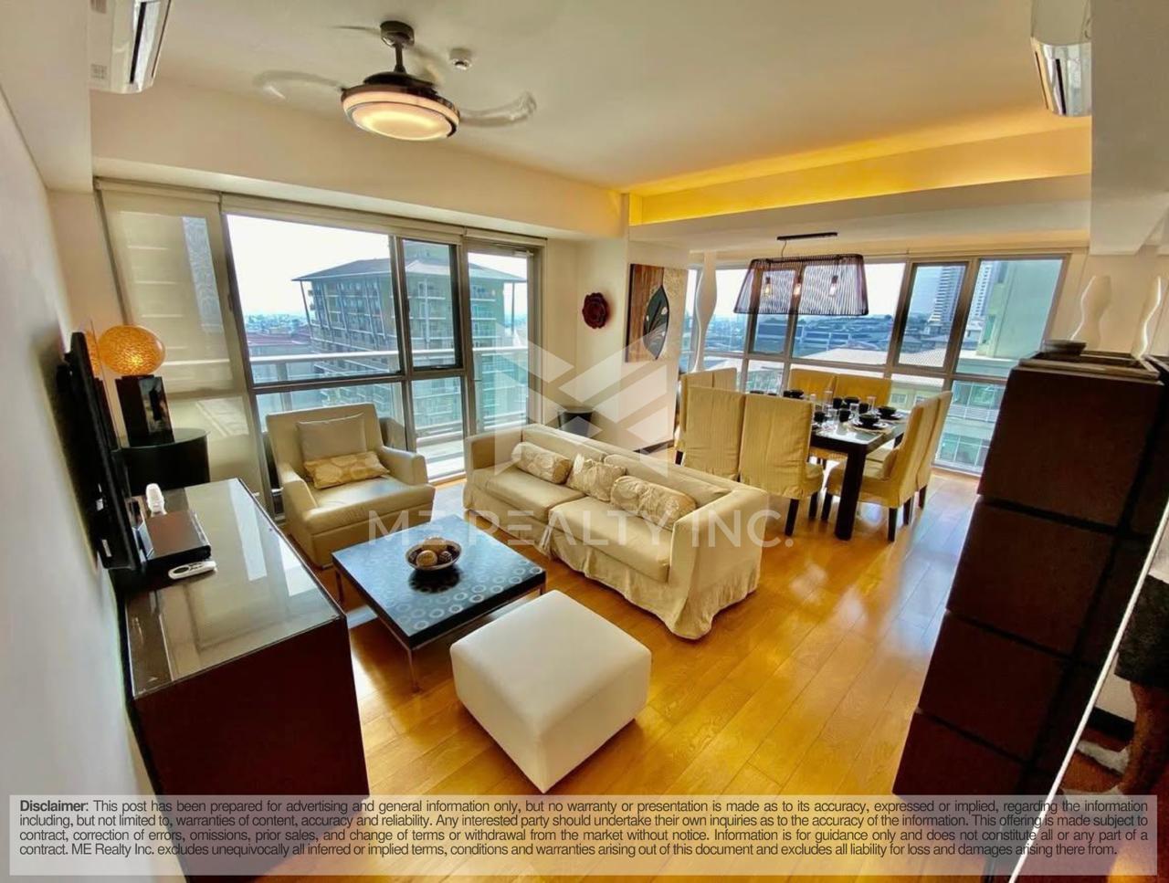 One Serendra-дағы люкс 2 бөлмелі толық жабдықталған пәтер