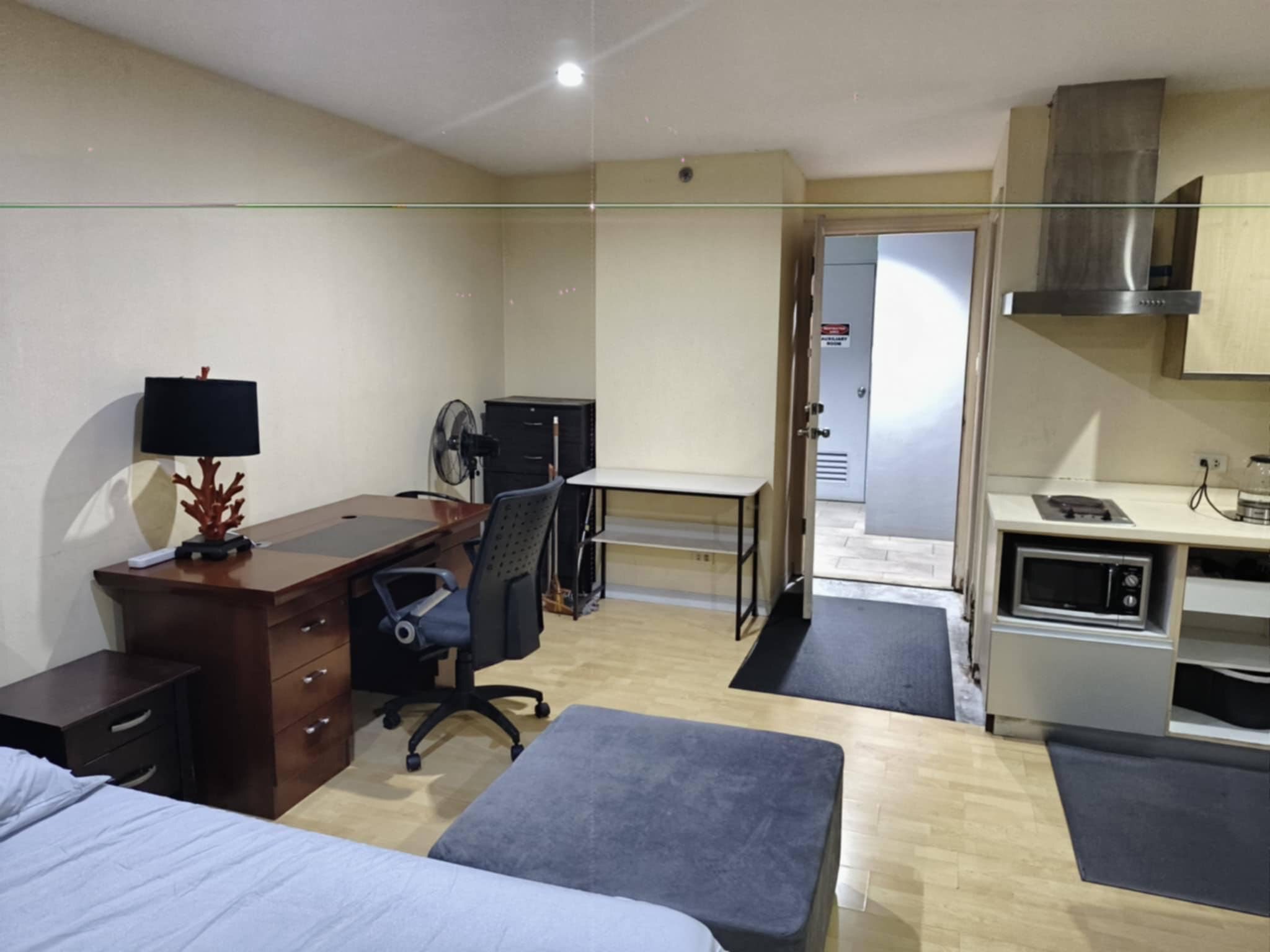Сальседо ауылындағы Grand Soho Makati-да балконды студия