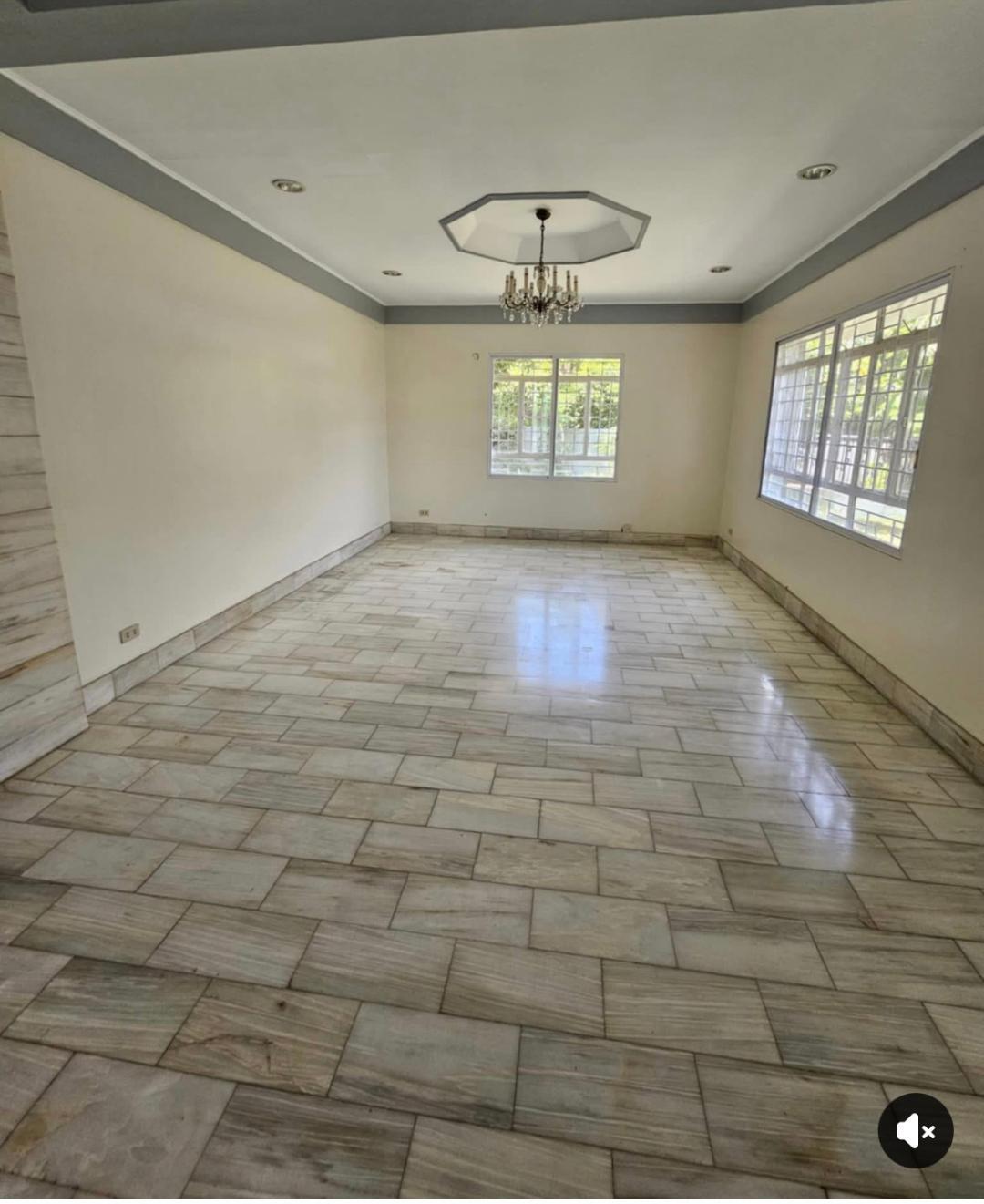 B.F. Homes, Паранаке қаласындағы ұқыпты 2 қабатты үй