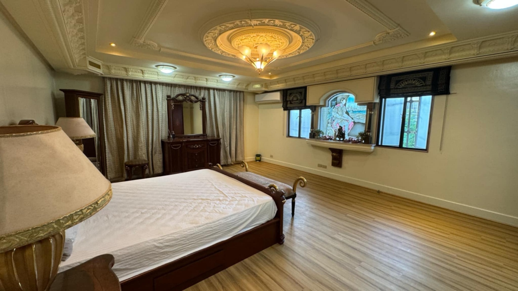 Furnished House in Alabang Hills Village, 4 Bedrooms, Luxurious Neoclassical Design