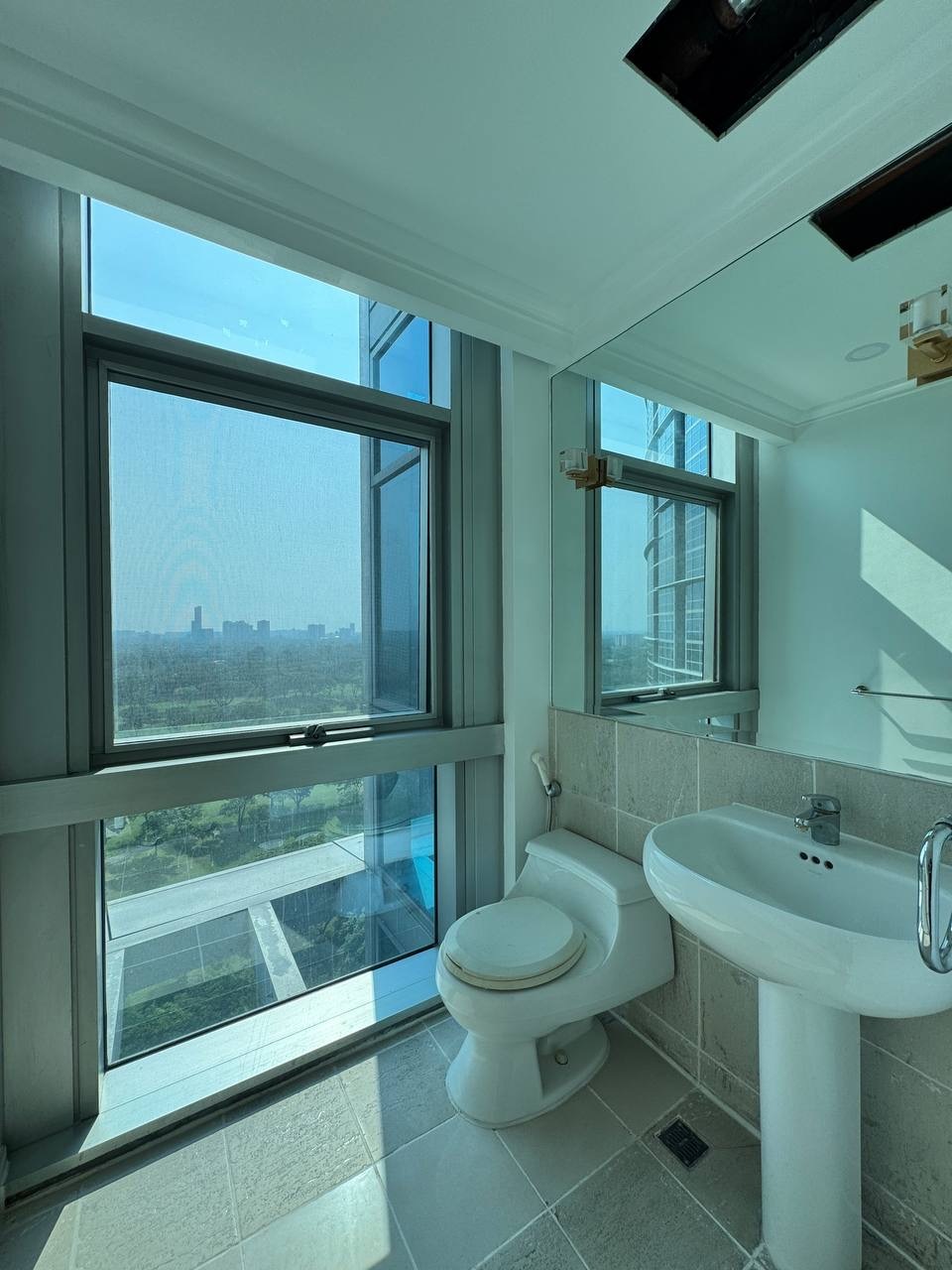 Pacific Plaza Towers Солтүстік Мұнарасы - Кең 3 бөлмедік люкс пәтер