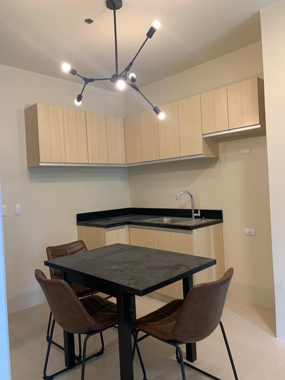 Fully Furnished 1 Bedroom Apartment