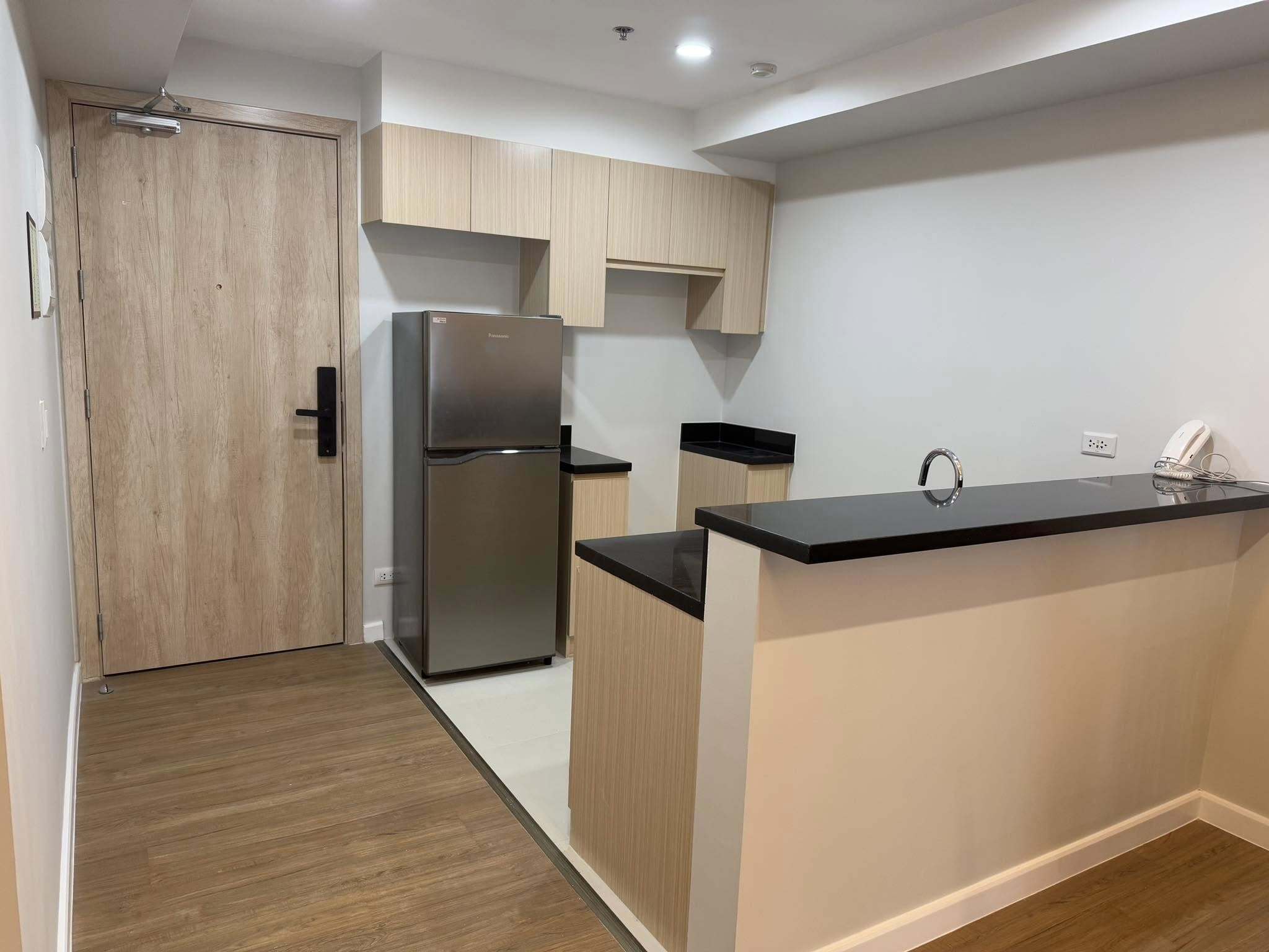 1-кімнатна квартира в Portico Pasig - частково мебльована, 25-й поверх