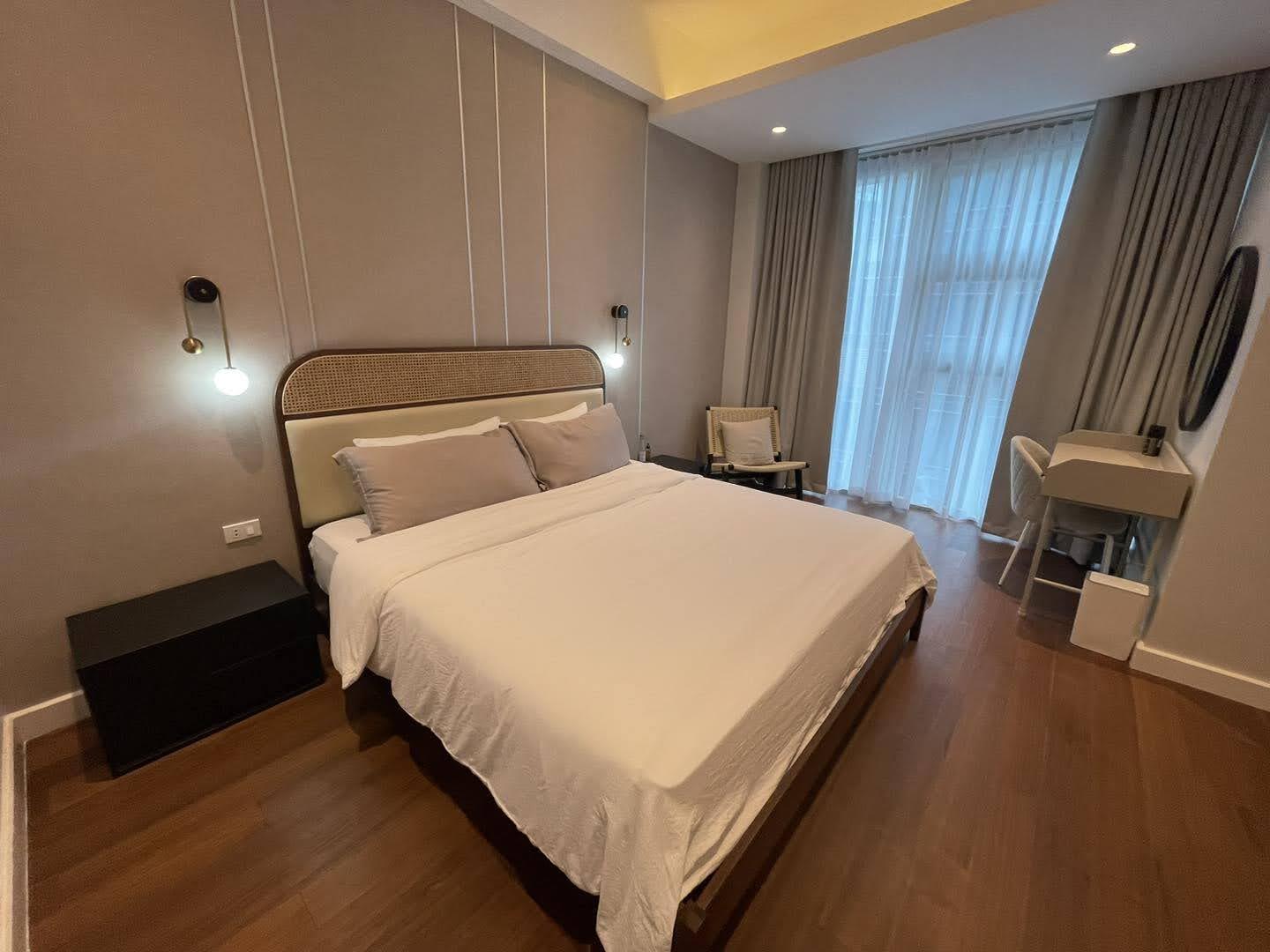 Grand Hyatt Residences-тегі 2 бөлмелі толық жабдықталған люкс пәтер