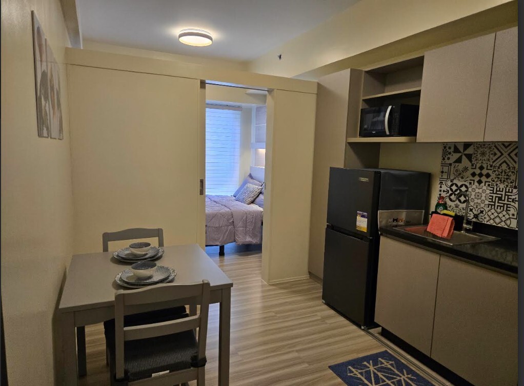 Ortigas CBD маңындағы толық жабдықталған ыңғайлы заманауи студия