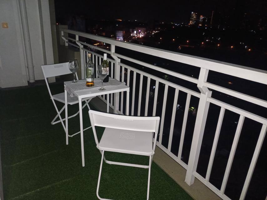 Fully Furnished 2-Bedroom Apartment with Balcony
