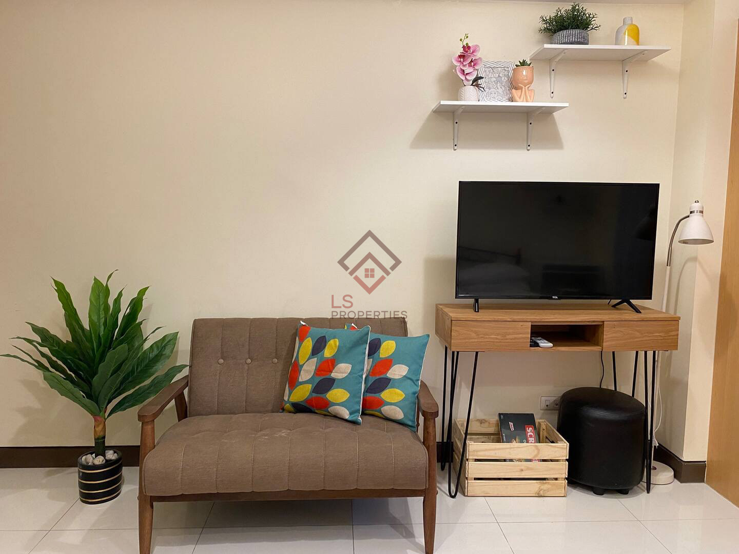 Fully Furnished Studio Unit in Viceroy Tower, McKinley, Taguig City
