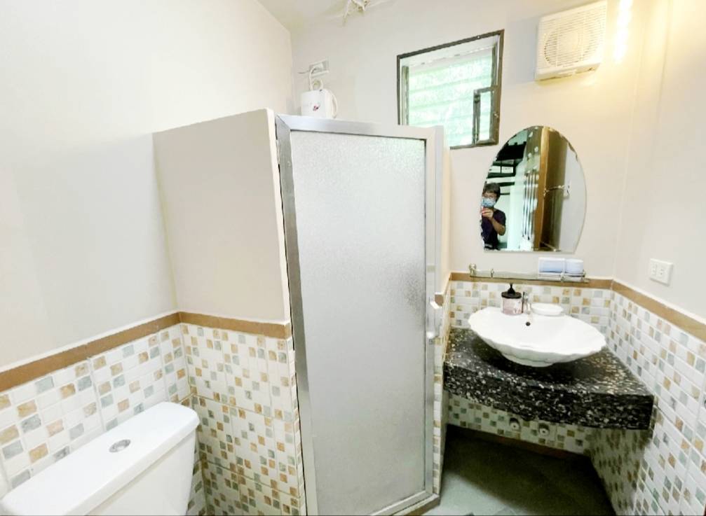 Loyola Grand Villas, QC-дағы мансардасы бар 3 қабатты үй