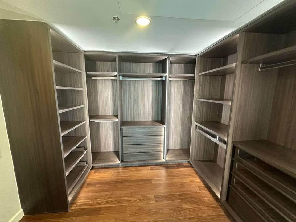 Grand Hyatt Residences-тегі сәулетті 4 жұмақты пәтер