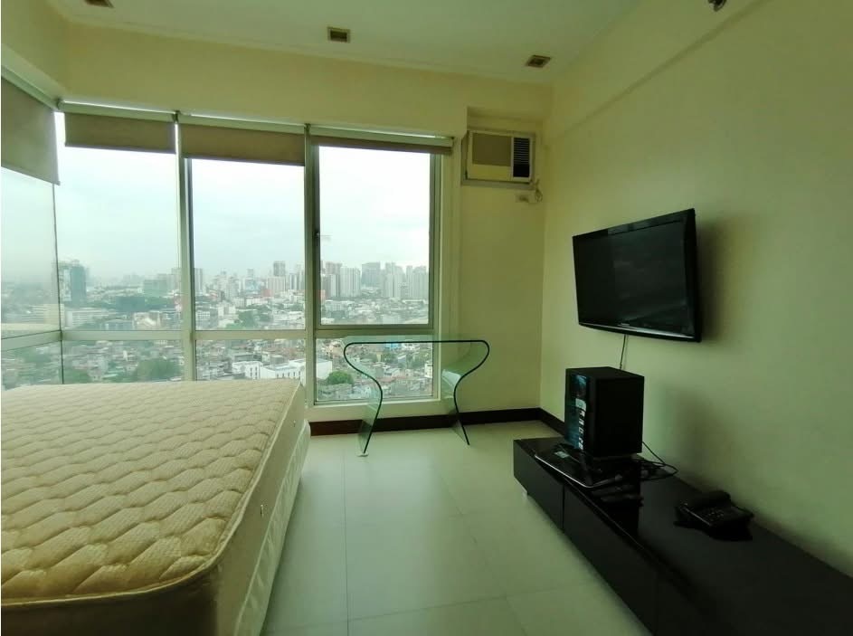 BGC-дағы 3 бөлмелі толық жабдықталған пәтер, The Grand Hamptons Tower 2