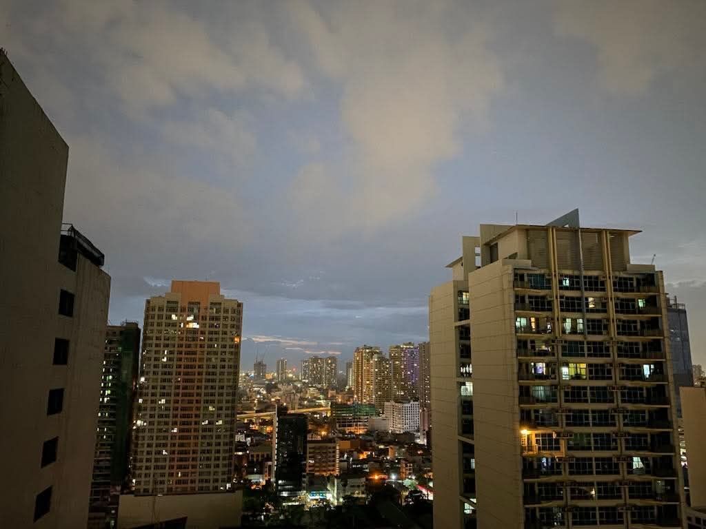 The Grand Midori Makati-дағы жиһазбен жабдықталған 2 бөлмелі пәтер