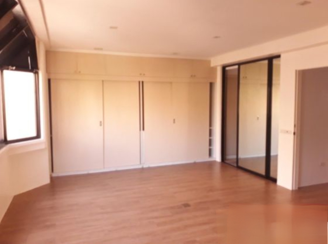 Valle Verde 5-тегі Luxury Plaza - Толық жөндеуден өткен 4 жұмақты жылжымайтын мүлік
