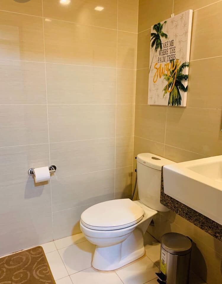 One Uptown Residence - BGC Тагигтегі 1 бөлмелі толық жабдықталған пәтер