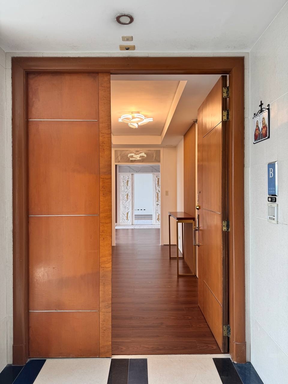 Pacific Plaza Towers Солтүстік Мұнарасы - Кең 3 бөлмедік люкс пәтер
