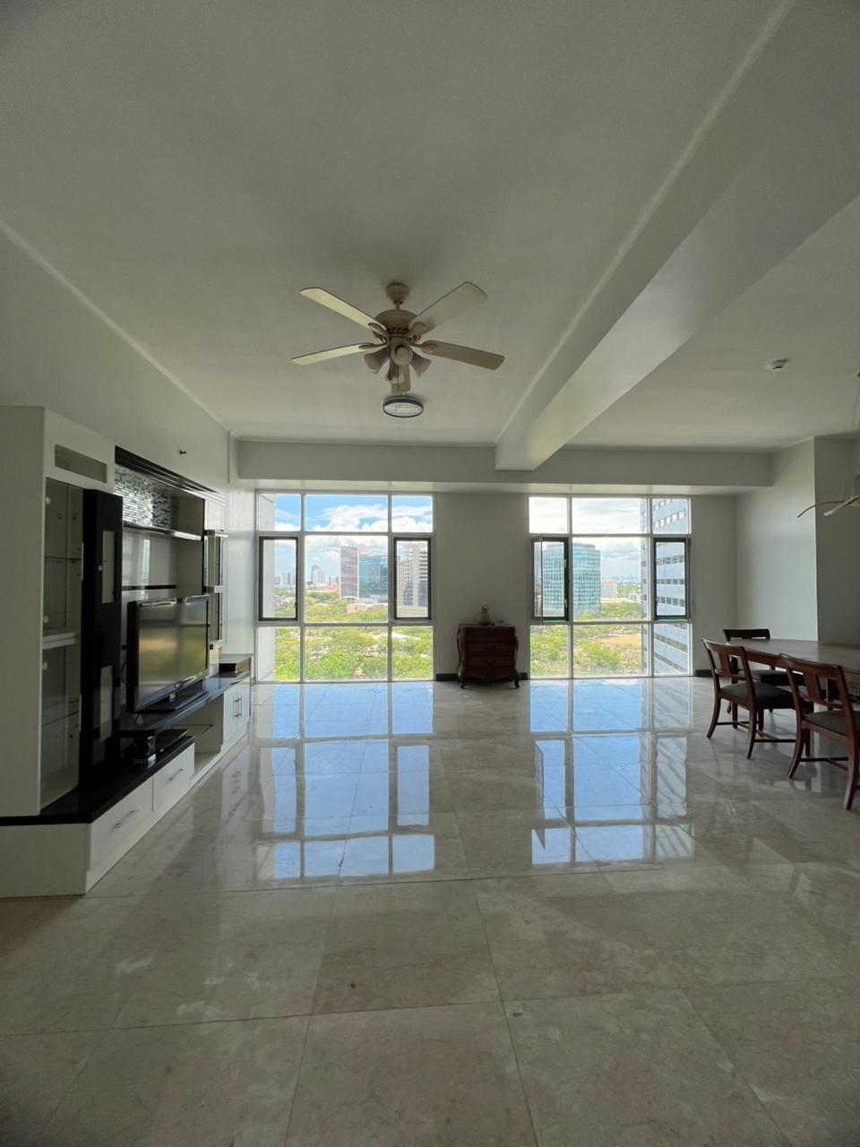 Aspen Tower Condominium - Spacious 3-Bedroom in Parkway Muntinlupa City