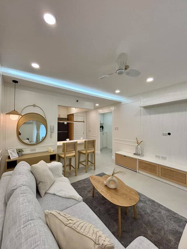 Two Serendra, Almond Tower-дағы толық жабдықталған 1 бөлмелі пәтер