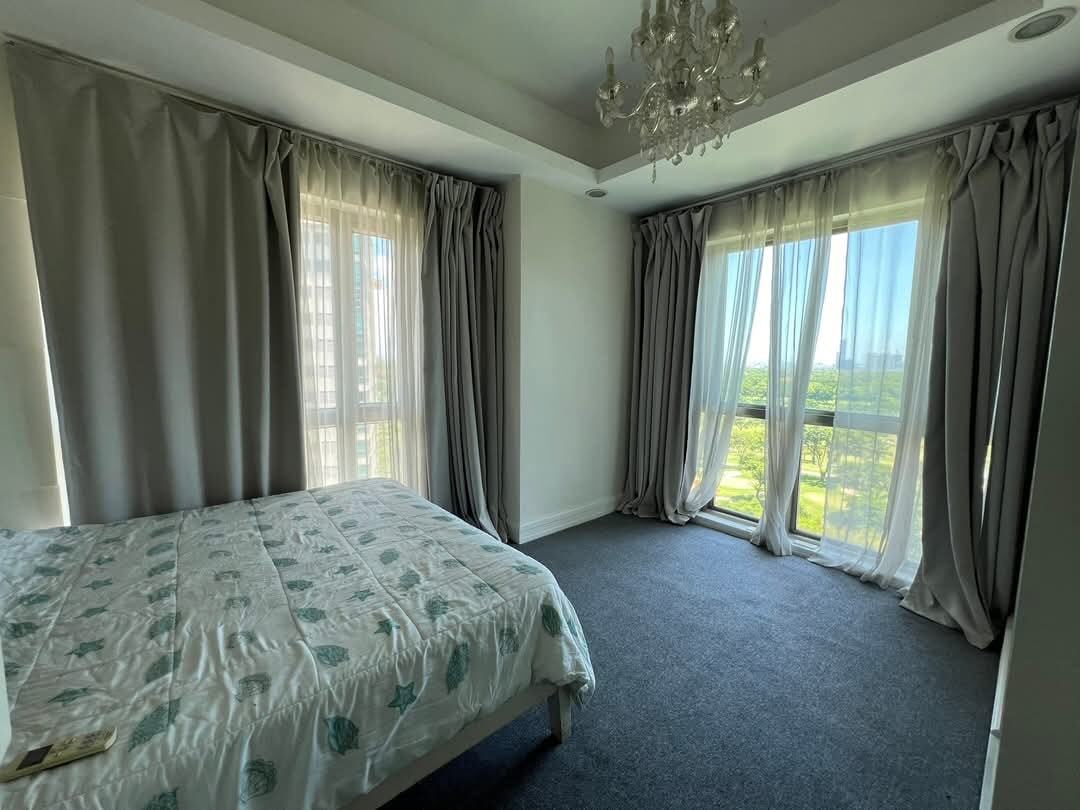 Forbeswood Parklane-дағы жиһазбен жабдықталған 2 бөлмелі пәтер