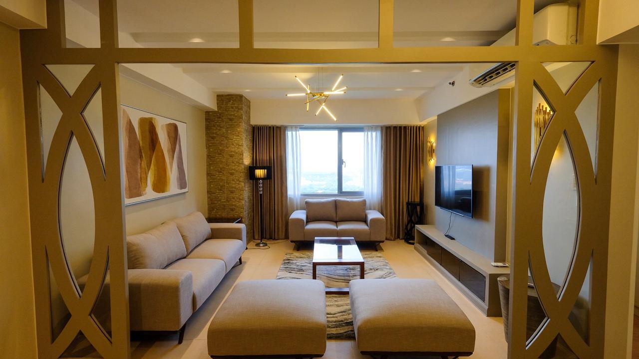 The Infinity, BGC-тегі 2 бөлмелі люкс пәтер, тұрақ орыны бар