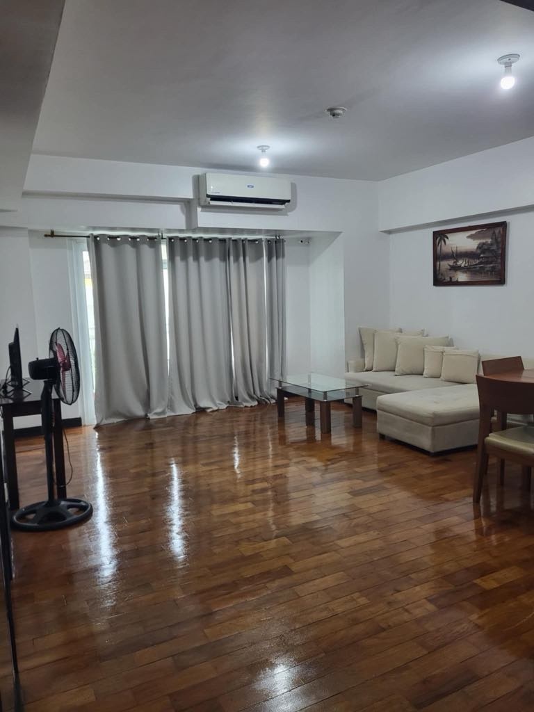Тагигтегі One Serendra 1 бөлмелі толық жабдықталған пәтер