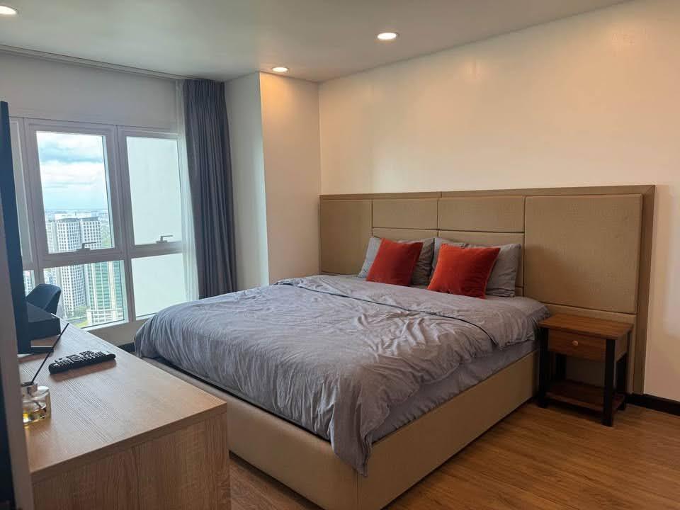 Two Serendra Sequioa Tower 2-жатақханасы бар жиһазбен жабдықталған пәтер Макатиде