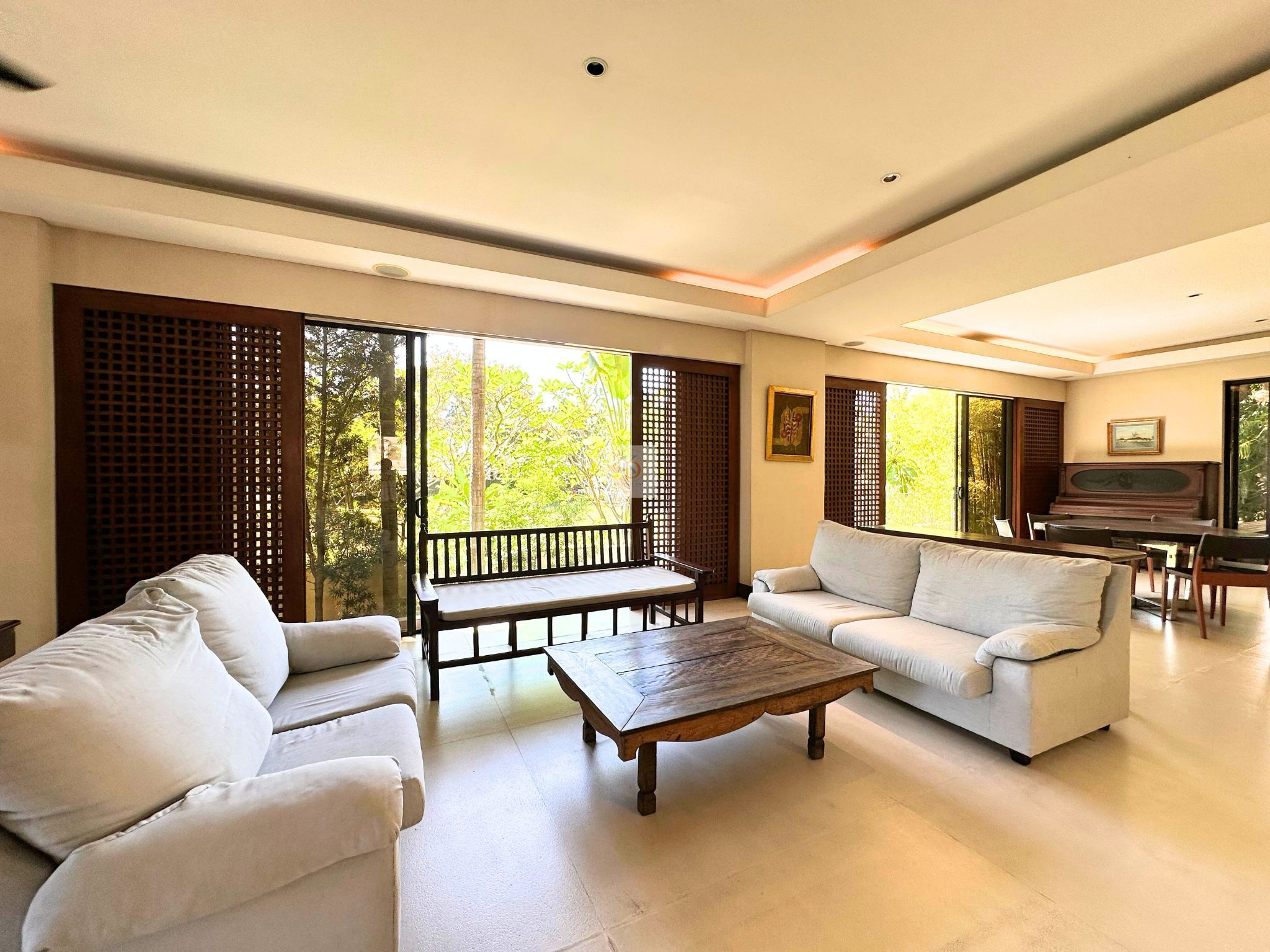 Spacious Luxury House in Ayala Alabang Village
