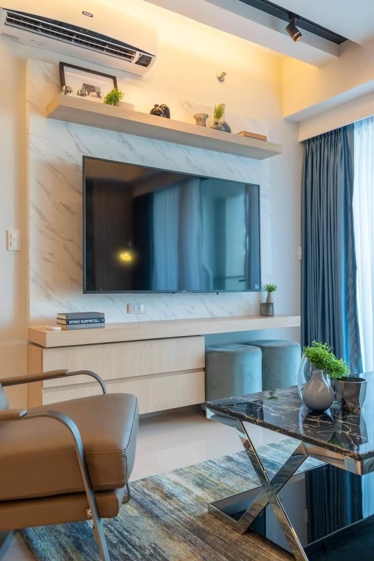 One Uptown Residences-тегі 1 бөлмелі пәтер, премиум дизайн мен қала көрінісі бар