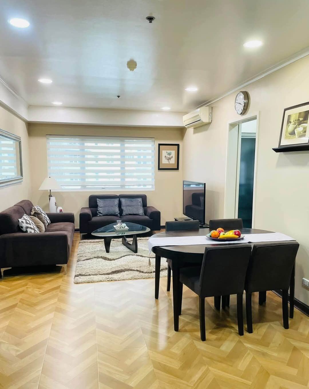 2 бөлмелі бұрыш бөлмесі, South of Market (SOMA), Тагиг қаласы