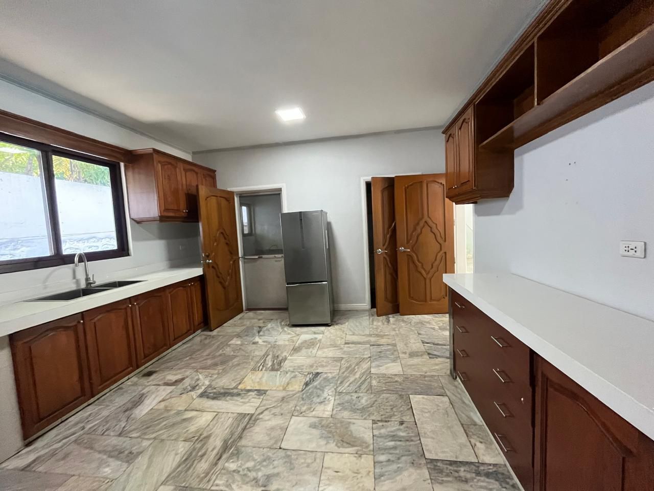 Spacious 3-Bedroom House in Dasmarinas Village, Makati City