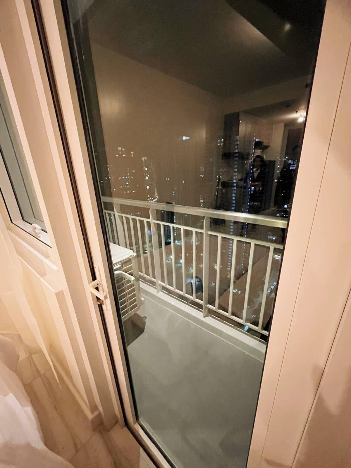 Студия в Maven Capitol Commons с балконом