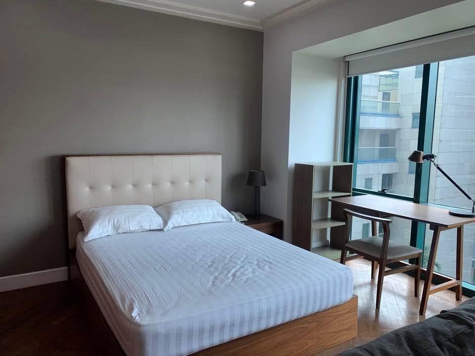Толық жабдықталған студия Amorsolo Square, Rockwell Center Makati