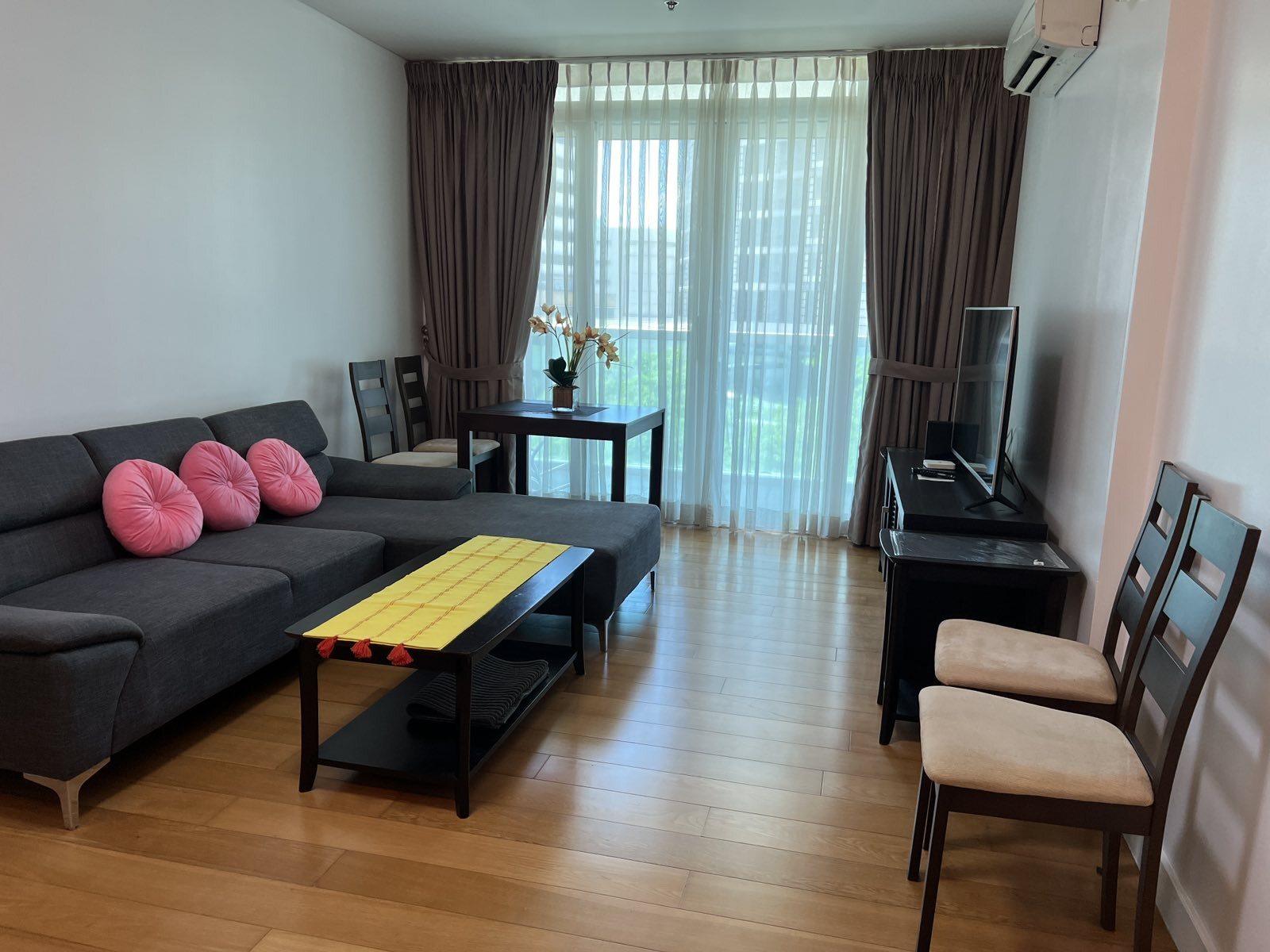 1 бөлмелі пәтер Park Terraces Tower 1, Макати қаласы