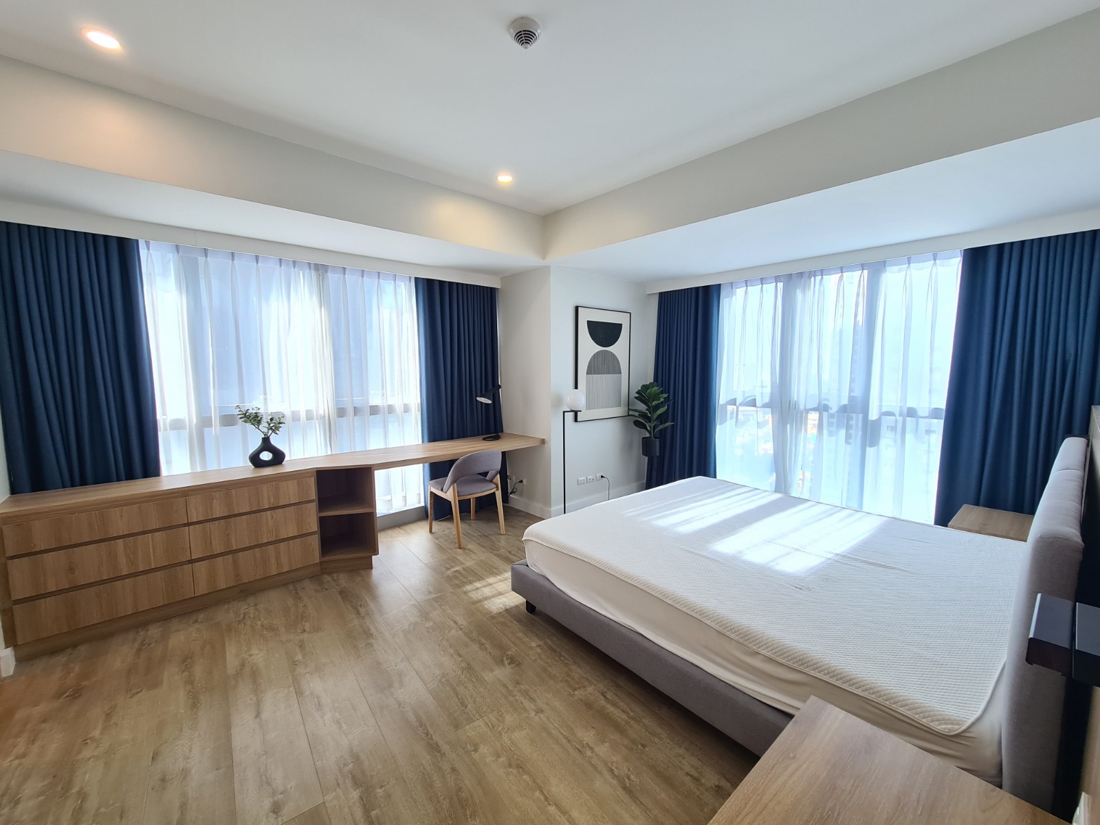 Спеціальна пропозиція: 1-кімнатна квартира в Uptown Parksuites, BGC - Кутова квартира з ванною