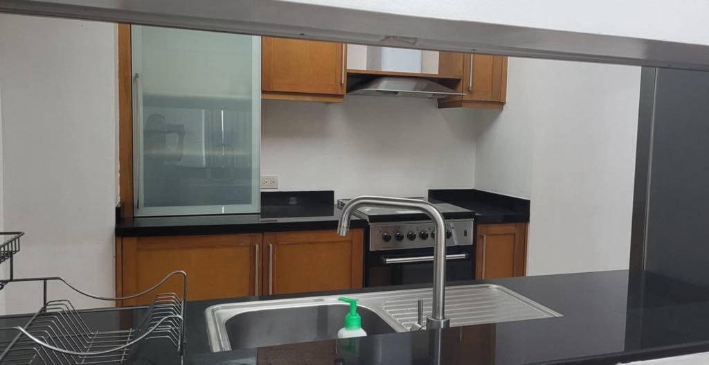 Тагигтегі One Serendra 1 бөлмелі толық жабдықталған пәтер