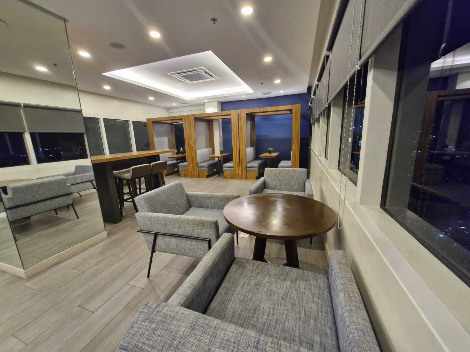 Torre Lorenzo Loyola-дағы жаңа студия, Katipunan даңғылы