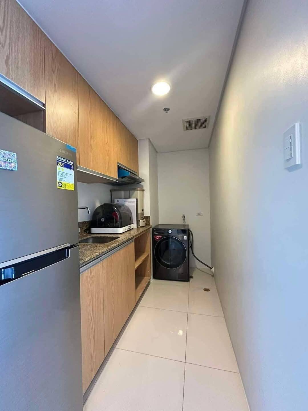 1 Bedroom Fully-Furnished Apartment in Time Square West, BGC