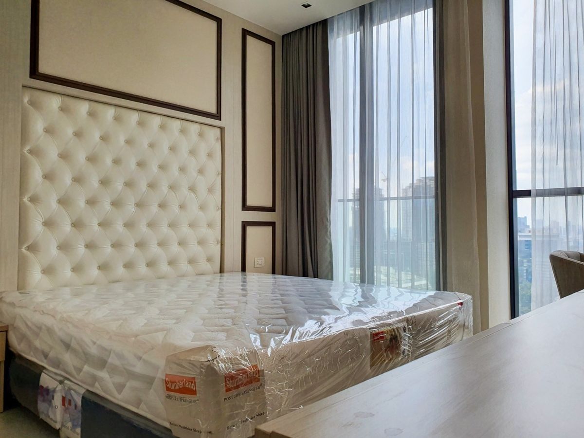 Noble Ploenchit Luxury Apartment - 1 Year Contract