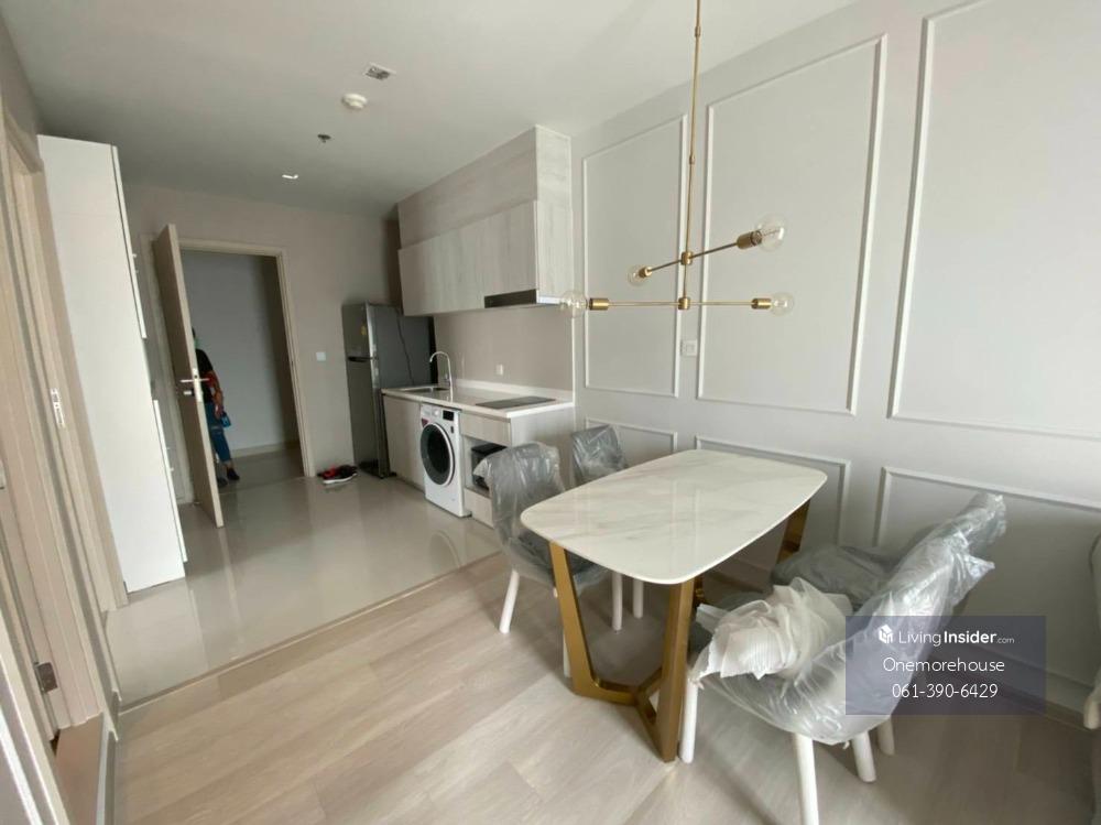 Luxurious 2-Bedroom Condo at Life One Wireless near BTS Ploengit