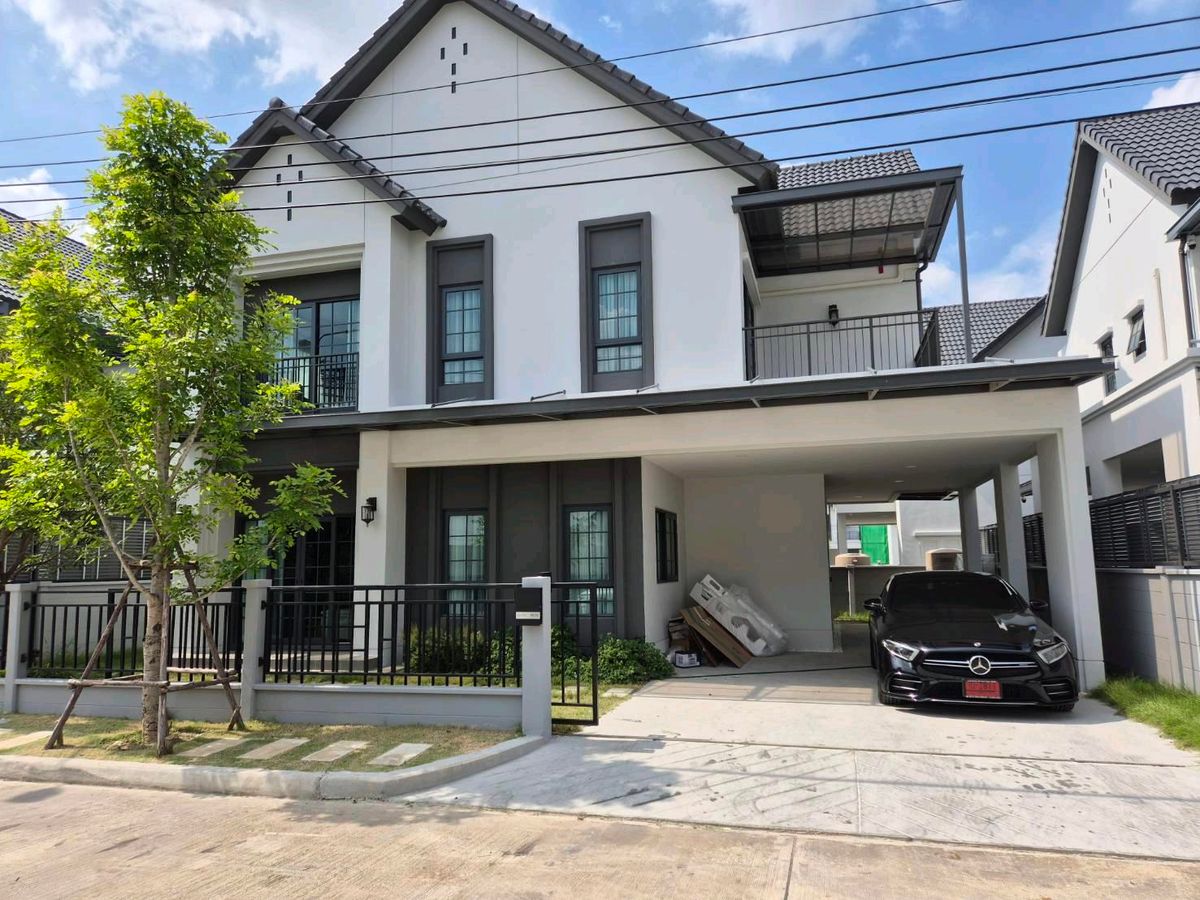 Luxury Fully Furnished House at Centro Bangna