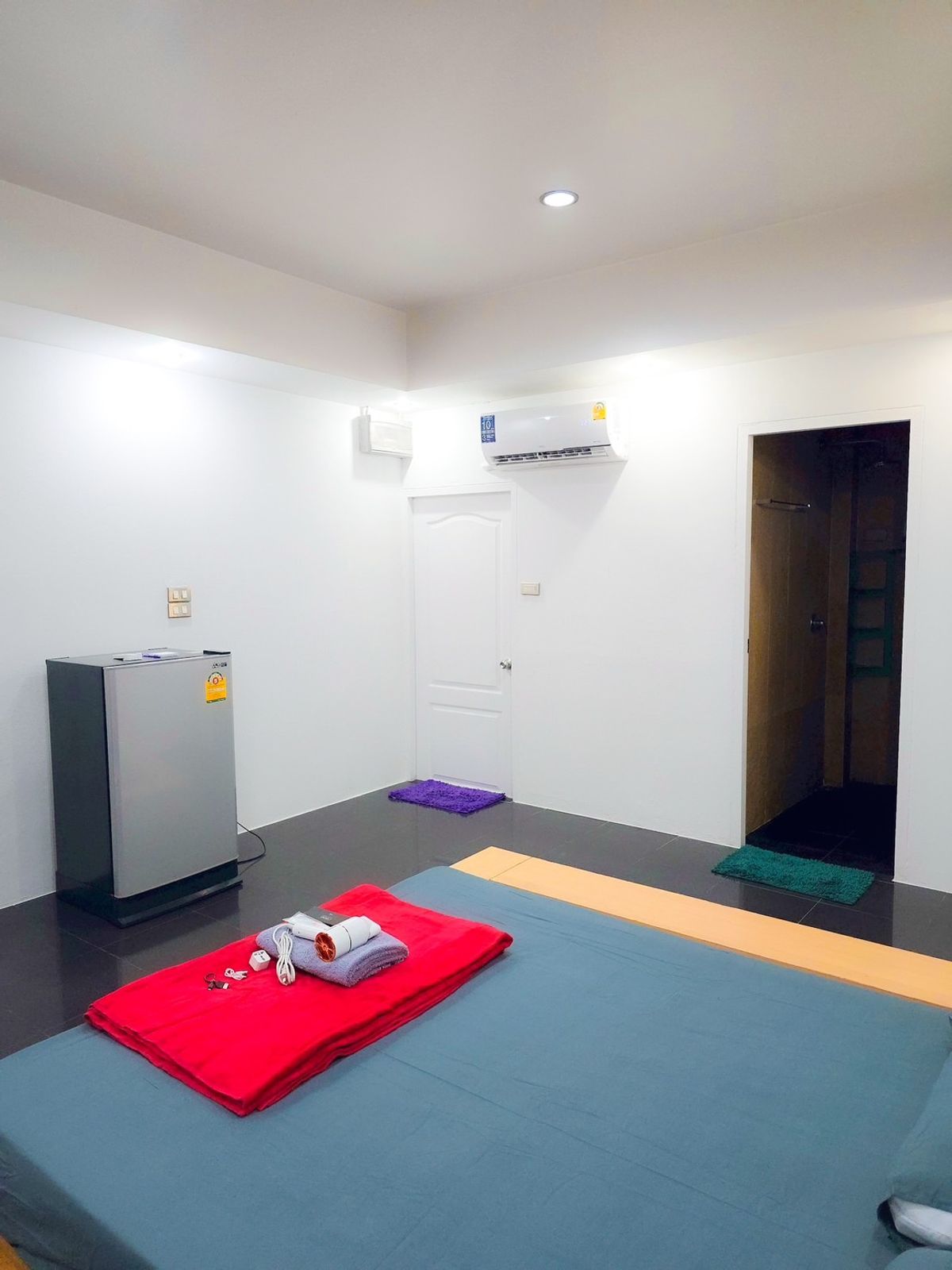 Fully Furnished Bangrak Condo near BTS, Asiatique, and Central Silom