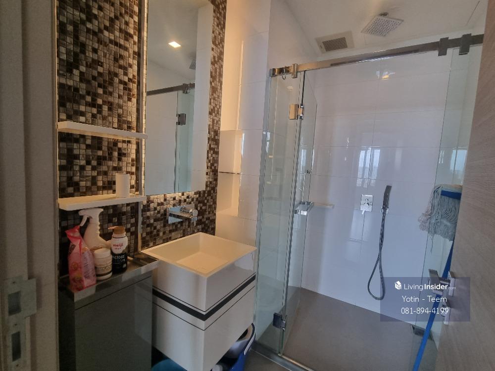 Spacious 2-Bedroom Apartment at The Room Rama 4 - Prime Urban Living