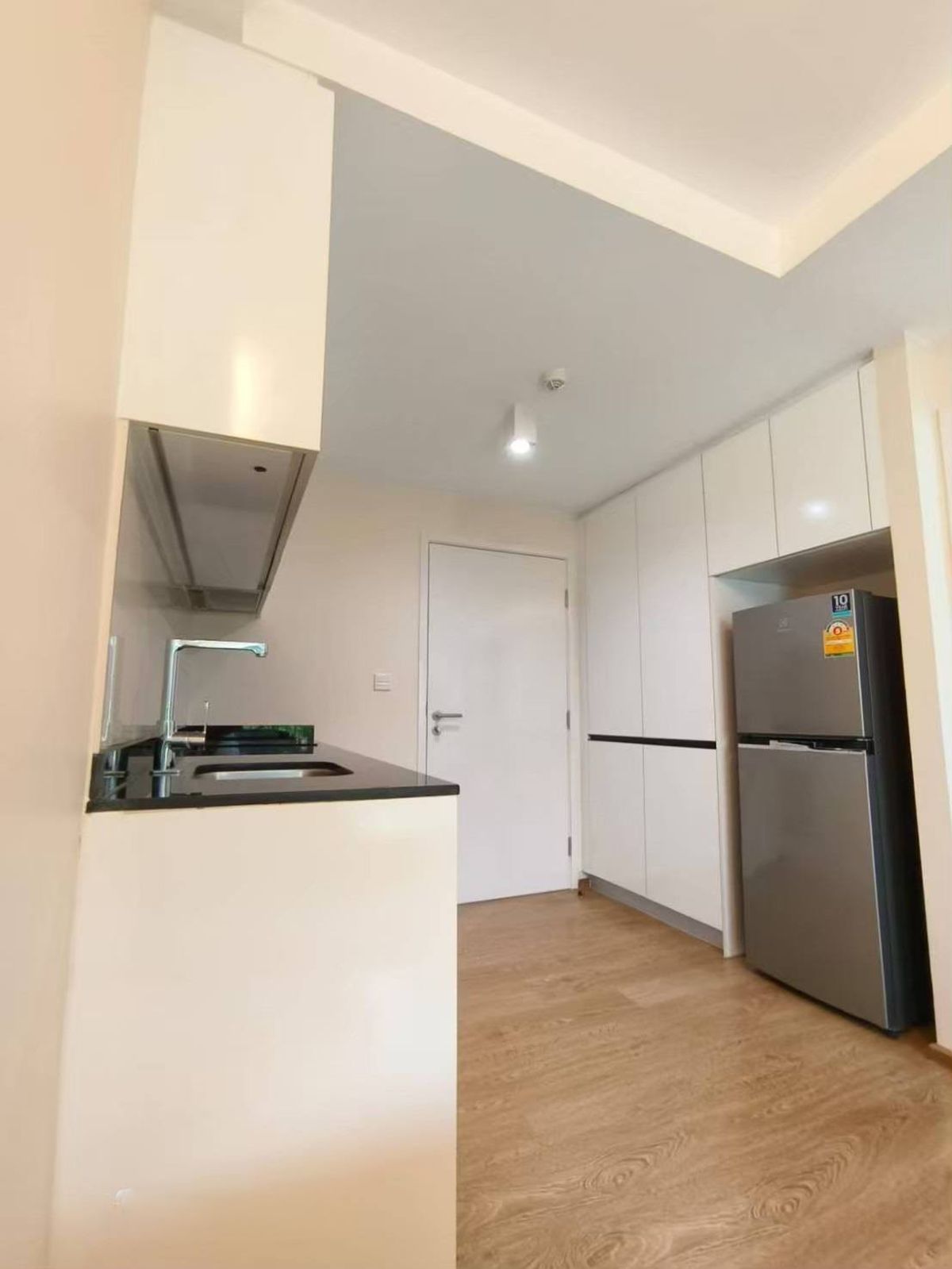 1 Bedroom Condo near BTS Promphong, Fully Furnished
