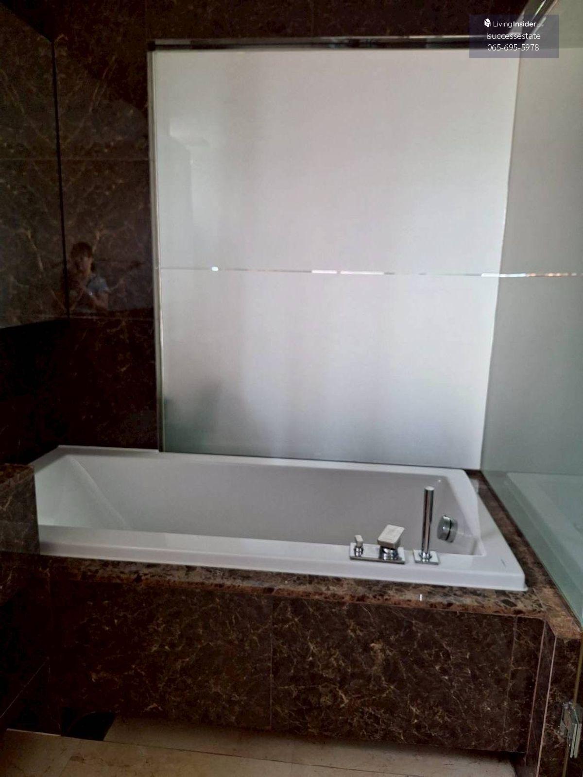 The Address Sukhumvit 61 - 2-комнатная квартира рядом с BTS Ekkamai