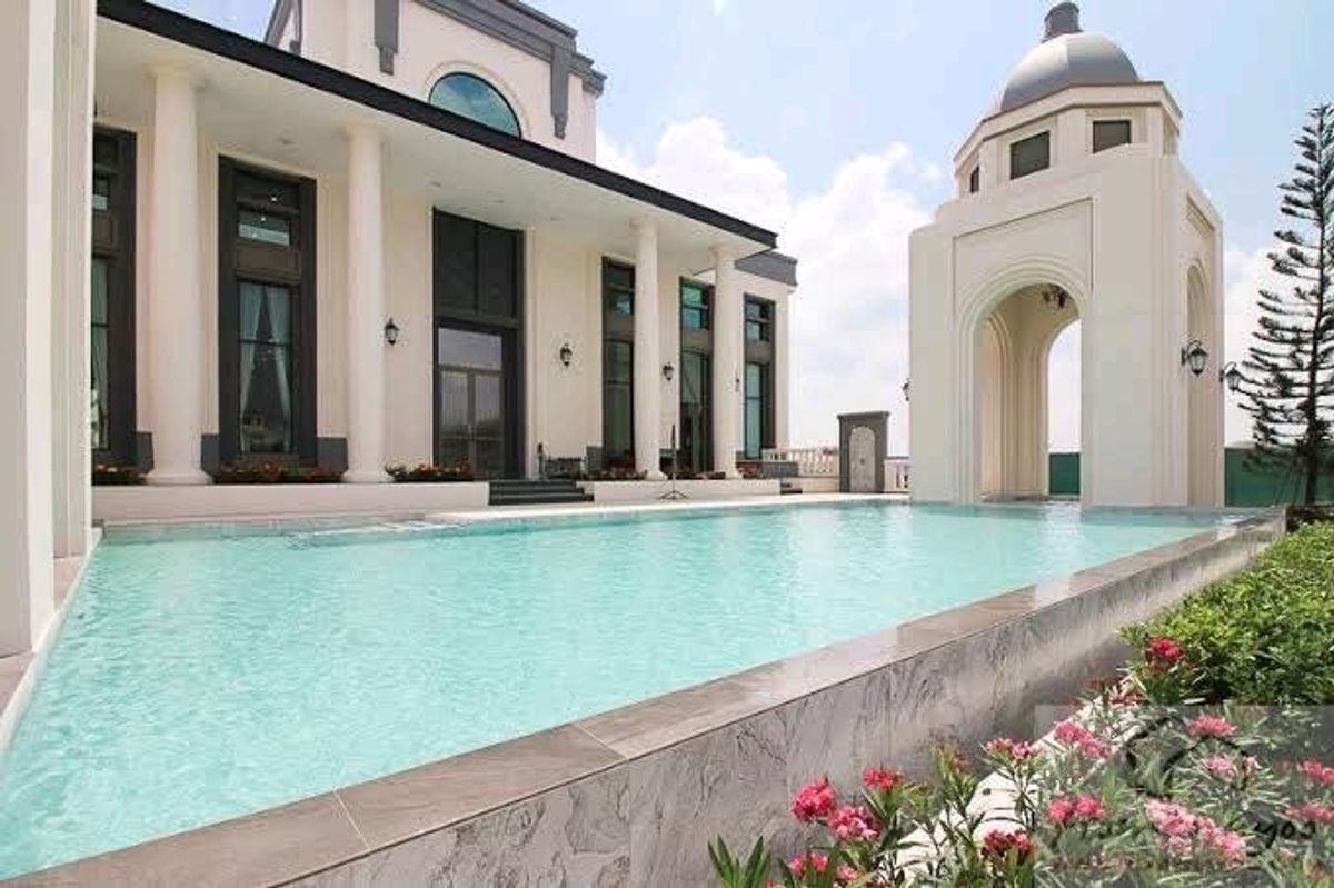 2-Story House with Premium Facilities near Kaset Nawamin