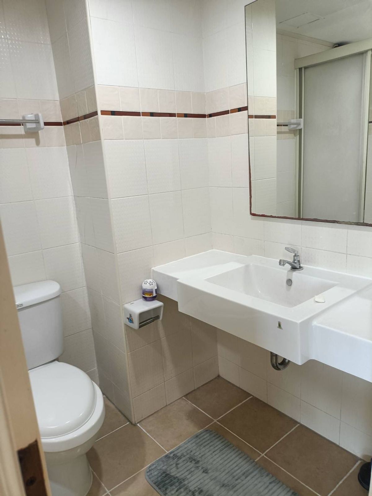 Lumpini Place Narathiwas - Chaophraya Studio Apartment